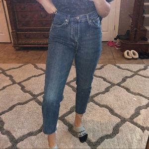 Levi’s moms the word mom jean w raw hem!